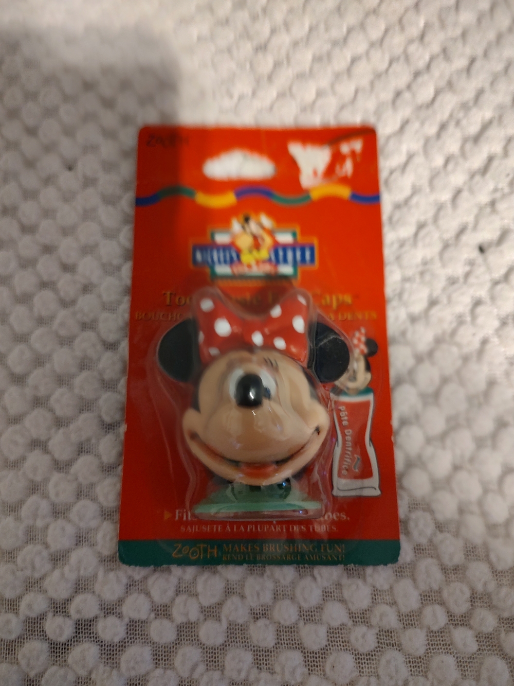 Disney Minnie Mouse Red and Black Toothbrush Holder